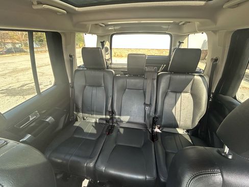 Used 2016 Land Rover LR4 HSE Silver Edition image 14