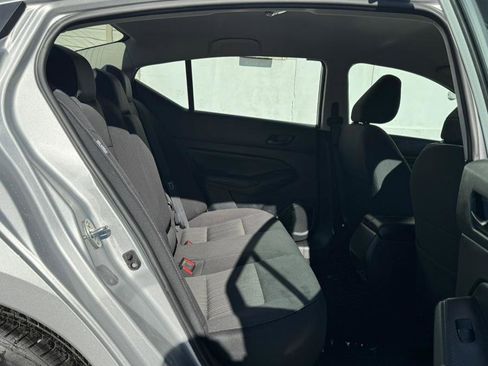 Used 2025 Nissan Altima 2.5 SV image 12