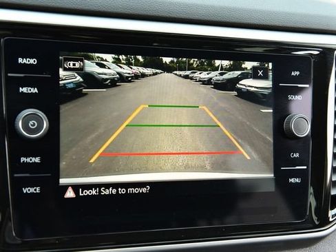 Certified 2023 Volkswagen Atlas SE FWD image 13