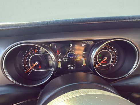 Used 2021 Jeep Gladiator Sport AWD/4WD image 23