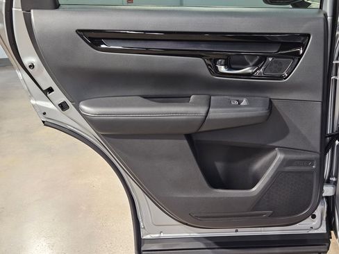 Used 2025 Honda CR-V EX-L image 34