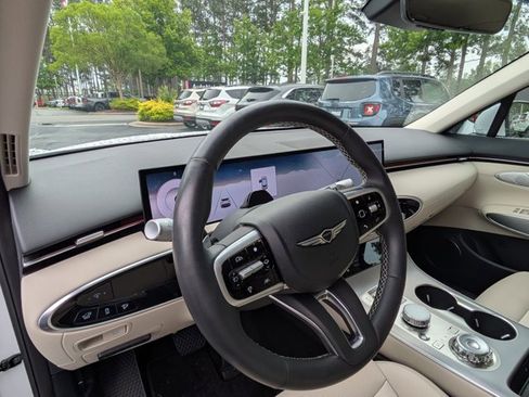 Used 2026 Genesis GV70 2.5T Select AWD/4WD image 10