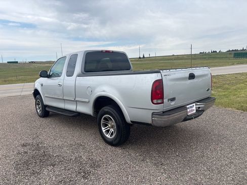 Used 1998 Ford F150 XLT image 3
