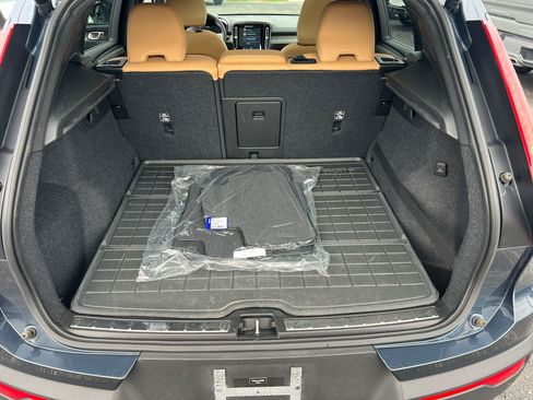 Used 2020 Volvo XC40 T5 Inscription w/ Protection Package AWD/4WD image 16