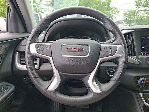 Certified 2024 GMC Terrain SLE w/ Driver Convenience Package AWD/4WD image 11