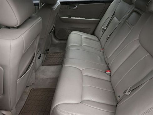 Used 2008 Cadillac DTS w/ Sun And Sound Package image 18