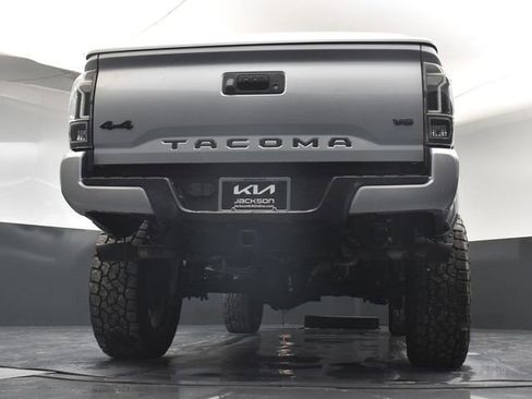 Used 2022 Toyota Tacoma SR5 w/ Technology Package image 34