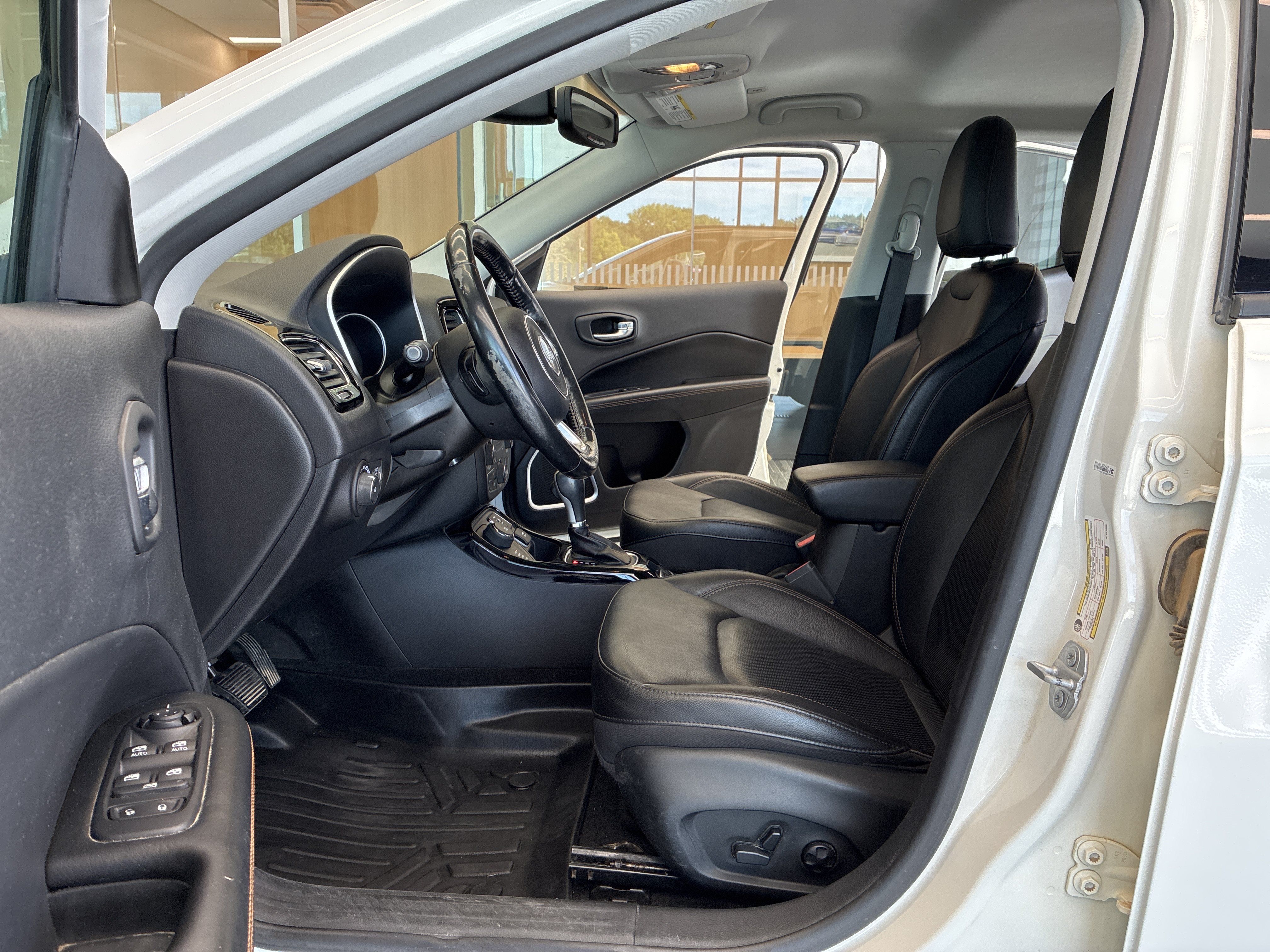 Used 2019 Jeep Compass Limited w/ Safety & Security Group AWD/4WD image 16