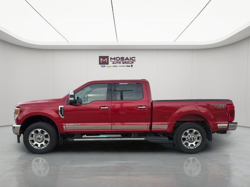 Used 2021 Ford F350 Lariat w/ Chrome Package image 4