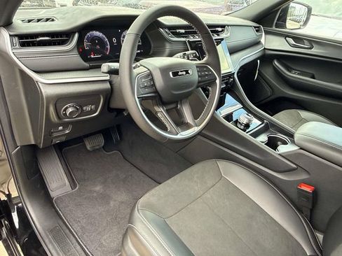New 2025 Jeep Grand Cherokee Altitude RWD image 14