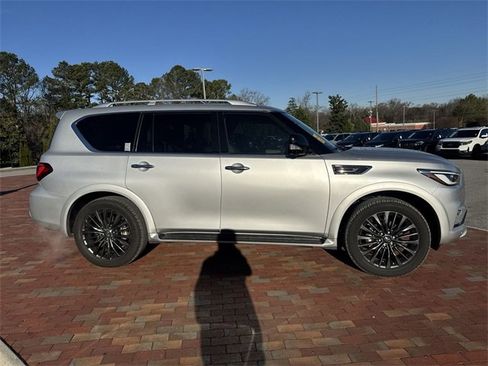 Used 2023 INFINITI QX80 Premium Select w/ Cargo Package image 16