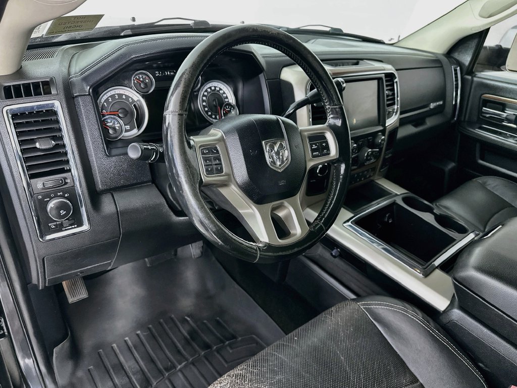 Used 2014 RAM 3500 Laramie AWD/4WD image 31