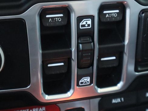 Used 2018 Jeep Wrangler Unlimited Rubicon AWD/4WD image 88