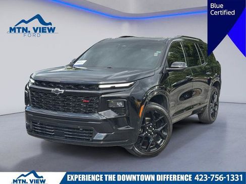 Used 2024 Chevrolet Traverse RS w/ LPO, Floor Liner Package AWD/4WD image 1