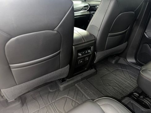 Certified 2023 Chevrolet Traverse RS w/ LPO, Floor Liner Package image 23