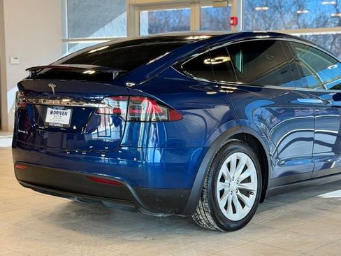 Used 2017 Tesla Model X 75D image 12
