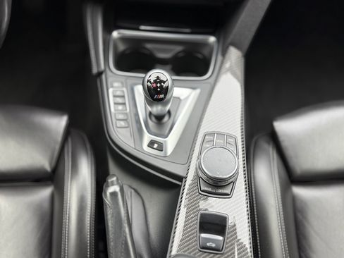 Used 2020 BMW M4 Convertible w/ Competition Package RWD image 35