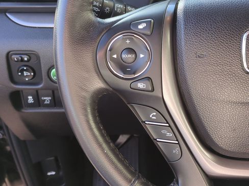 Used 2018 Honda Ridgeline RTL-T image 18