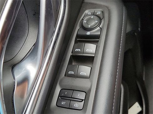 Used 2022 Chevrolet Tahoe Z71 image 22