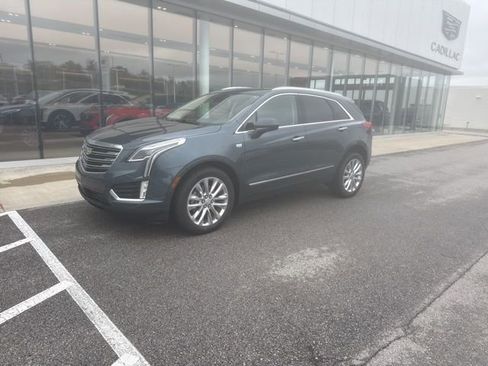 Used 2019 Cadillac XT5 Premium Luxury AWD/4WD image 1