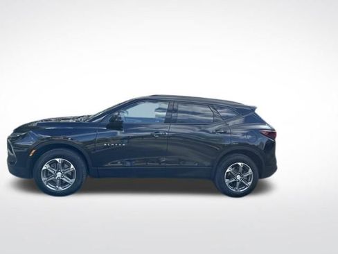 Used 2023 Chevrolet Blazer LT w/ Convenience Package AWD/4WD image 2