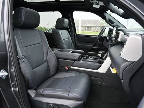 New 2026 Toyota Tundra Platinum AWD/4WD image 13