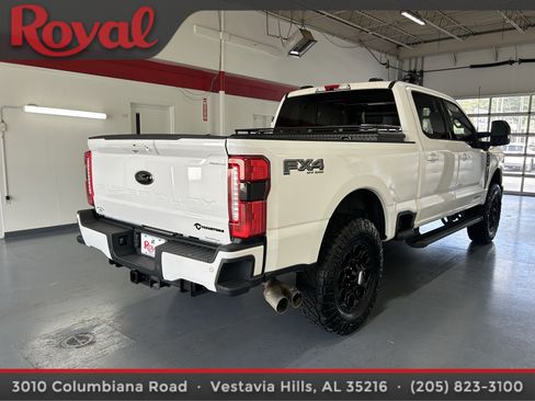 Used 2024 Ford F350 Lariat w/ Lariat Ultimate Package image 3