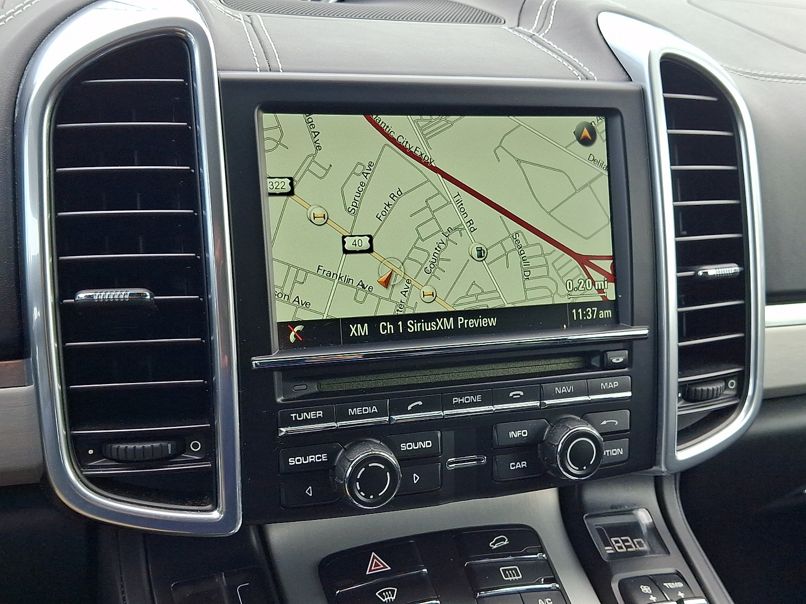 Used 2016 Porsche Cayenne GTS AWD/4WD image 18