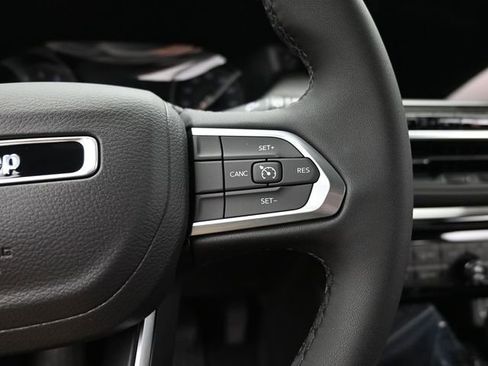 New 2026 Jeep Compass Latitude w/ Sun and Sound Group image 31