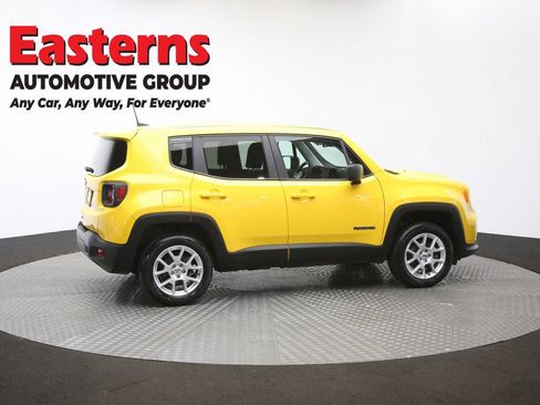 Used 2023 Jeep Renegade Latitude image 43