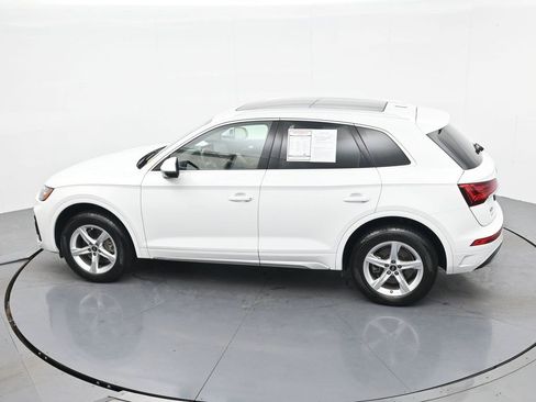 Used 2023 Audi Q5 2.0T Premium w/ Convenience Package AWD/4WD image 25