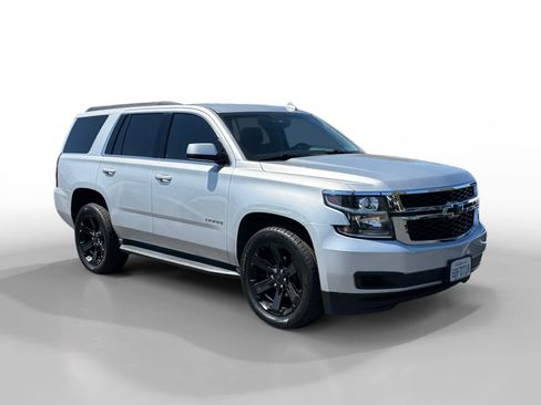 Used 2017 Chevrolet Tahoe LS w/ Enhanced Driver Alert Package RWD image 7