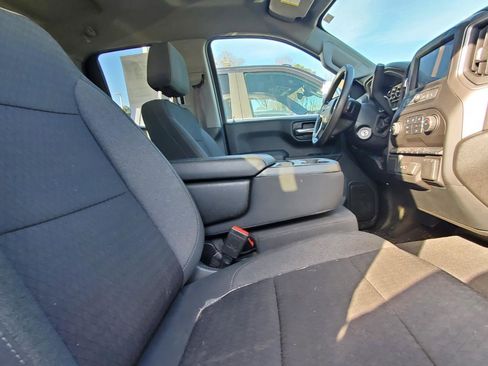 Used 2022 Chevrolet Silverado 1500 Custom w/ Safety Confidence Package image 4