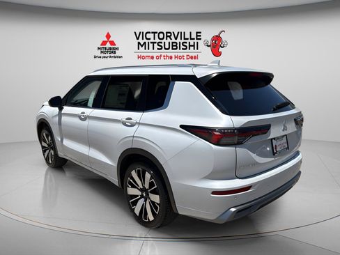 New 2026 Mitsubishi Outlander SEL FWD image 7