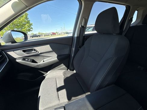 Used 2023 Nissan Rogue S FWD image 30