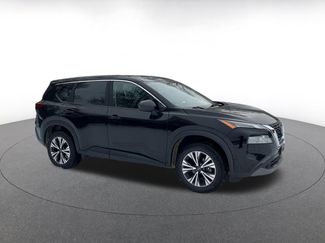 Used 2023 Nissan Rogue SV video 2