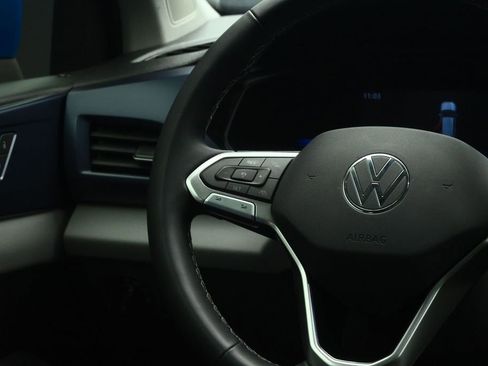 Used 2022 Volkswagen Taos SE image 42