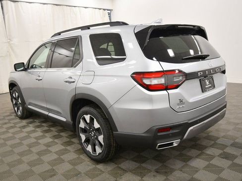 New 2026 Honda Pilot Touring image 6