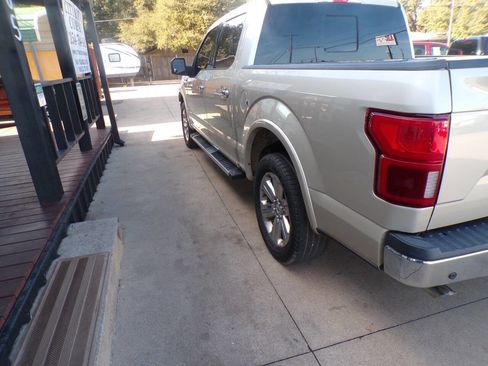 Used 2018 Ford F150 Lariat image 6