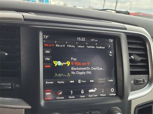 Used 2019 RAM 1500 Classic SLT w/ Luxury Group image 9