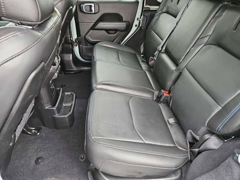 Used 2023 Jeep Wrangler Unlimited Rubicon 4xe w/ Steel Bumper Group image 34