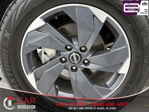 Used 2024 Nissan Rogue SV image 13