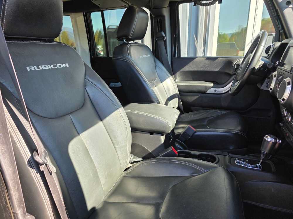 Used 2016 Jeep Wrangler Unlimited Rubicon AWD/4WD image 12