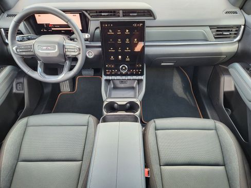 Used 2026 GMC Terrain AT4 w/ Convenience Package III image 28