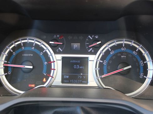 Used 2014 Toyota 4Runner SR5 Premium image 38