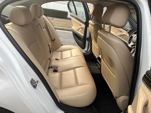 Used 2016 BMW 528i Sedan image 13