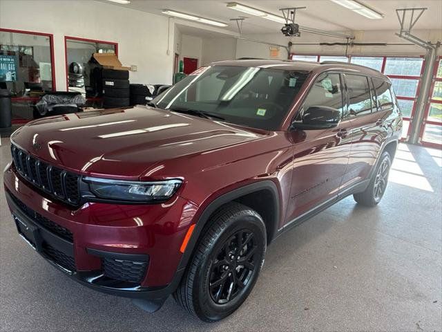 Certified 2025 Jeep Grand Cherokee L Laredo AWD/4WD image 5