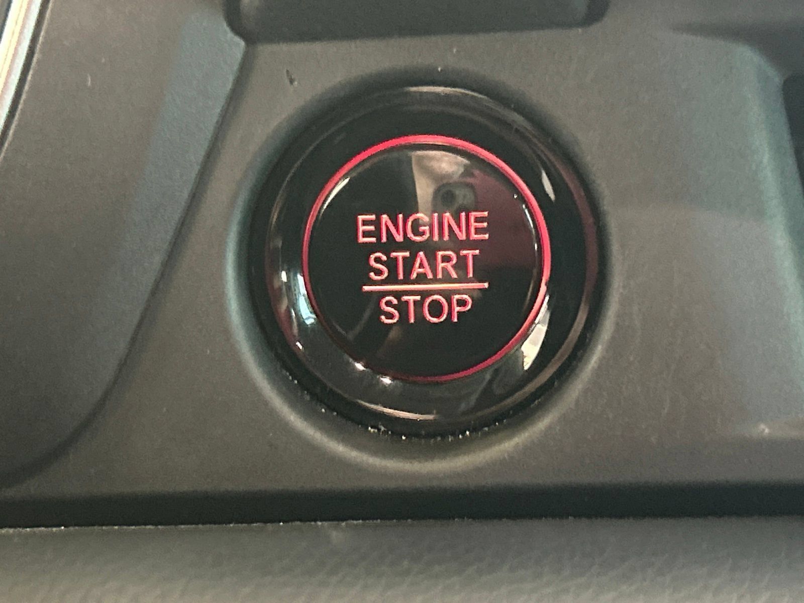 Used 2025 Honda Pilot EX-L image 31