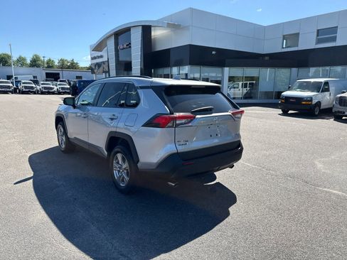 Used 2025 Toyota RAV4 LE AWD/4WD image 3