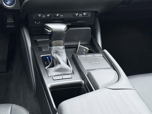 Used 2021 Lexus ES 300h w/ Premium Package image 20